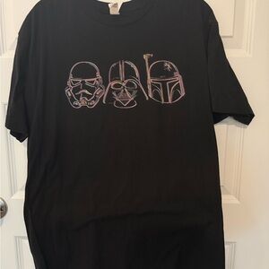 Black Graphic T-Shirt with Star Wars Helmets SZ Large